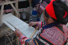 Weaving, Hmong